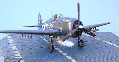 Smith_F6F-5_1.jpg
