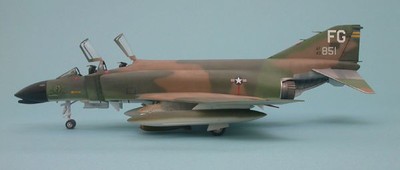 F-4C_1.jpg